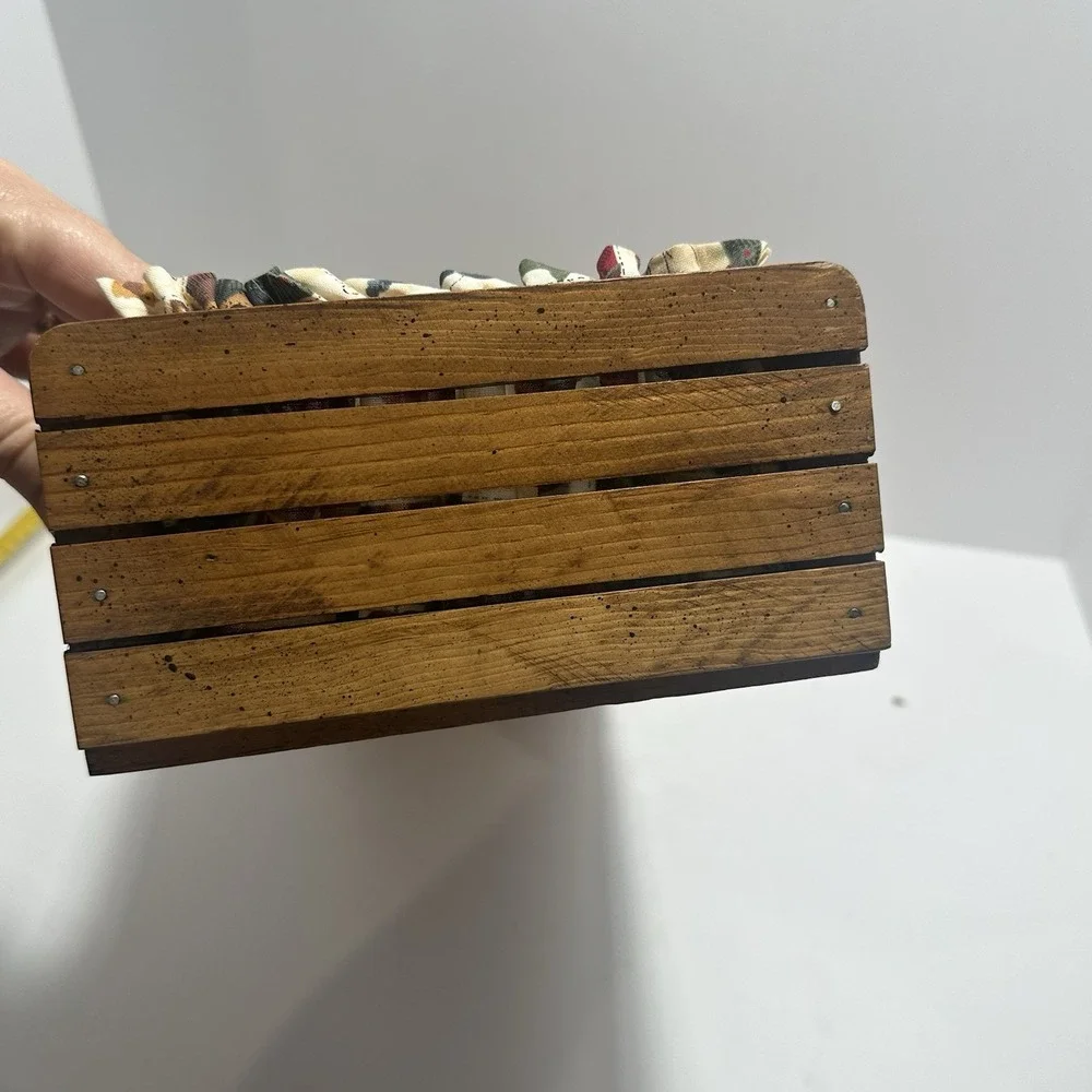 Vintage Wooden Sewing Basket Or Use As A Dolls Bed Girly‎ Chickens Bears Flowers